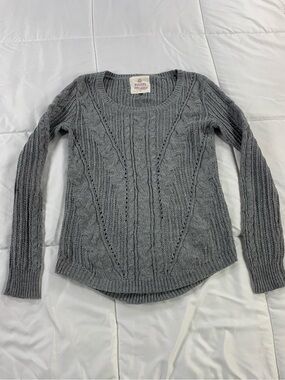 Pre loved SO PERFECT PULLOVER sweater womens size S